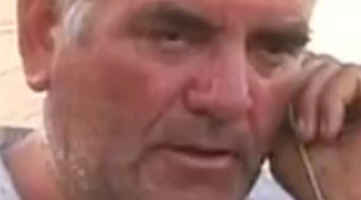 Declaraţiile REVOLTĂTOARE ale unui bărbat din satul Văleni: "Fata trebuia să aştepte autobuzul, nu să se urce în maşină"