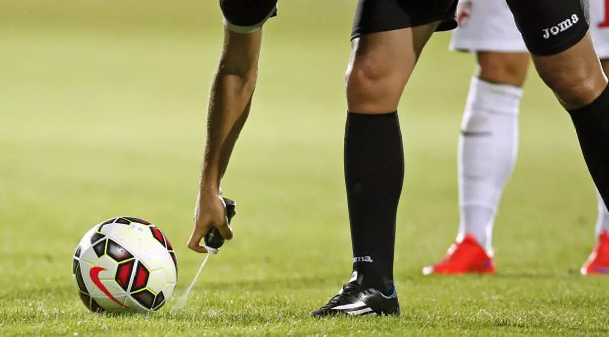 Spray-ul cu spumă și-a făcut loc și în fotbalul românesc