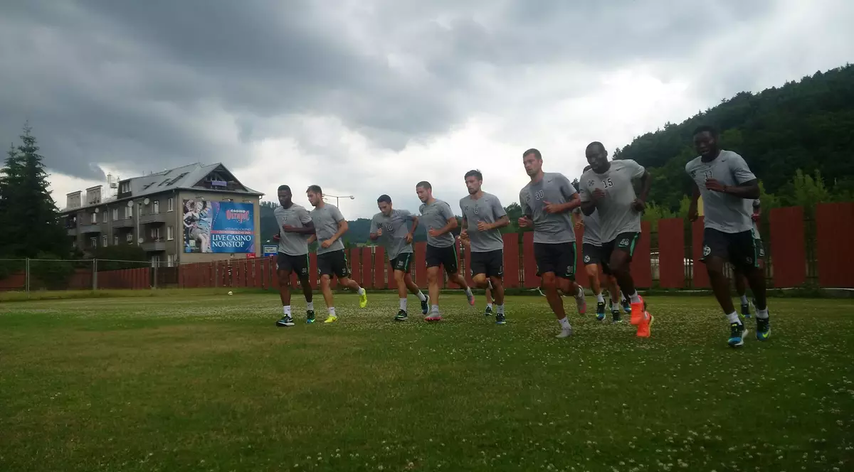 Antrenorul stelist Mirel Rădoi și-a pus băieții pe fugă / GALERIE FOTO