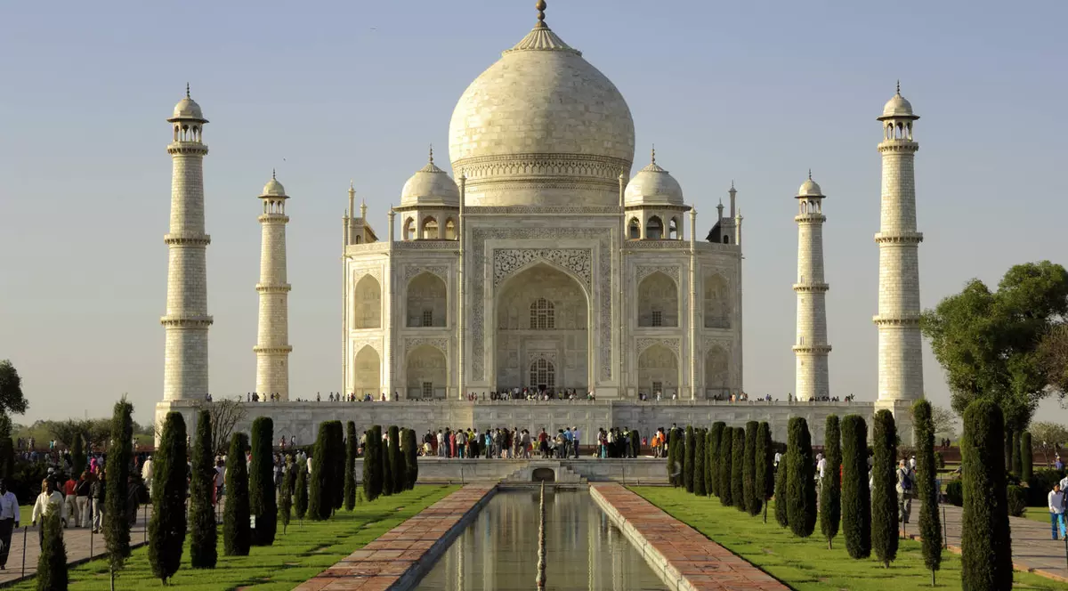 Sfaturi pentru turistele din India: Nu purtați fuste sau rochii scurte