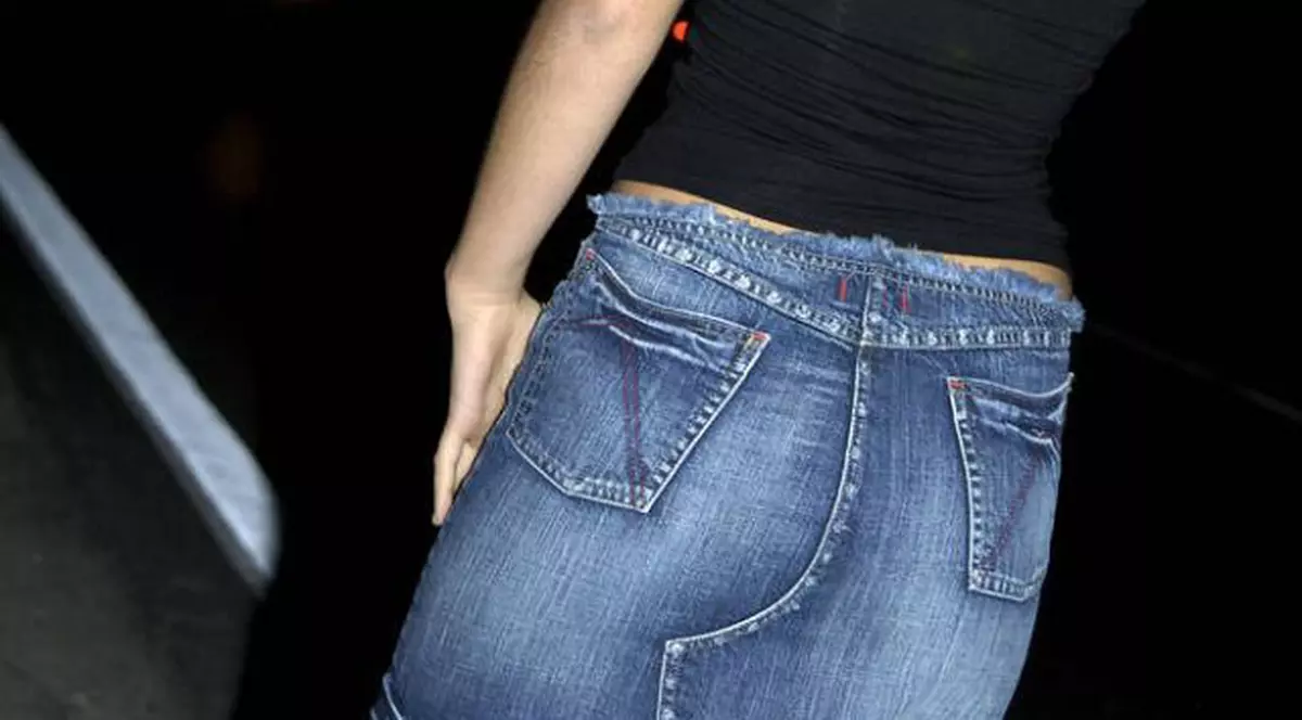 Scandalos! Eleva din Vaslui, violată de 7 indivizi, atacată de sora unuia dintre acuzați: ”Nu a făcut nimeni nimic fără consimțământul fetei”