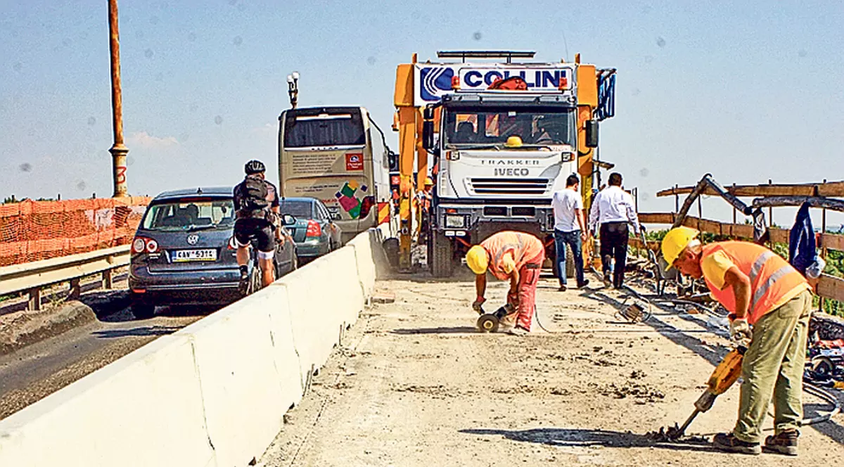 Infrastructură, «ioc», salarii, «boboc»! Șefii de la Transporturi au salarii lunare de mii de euro, deși performanțele lor lasă de dorit