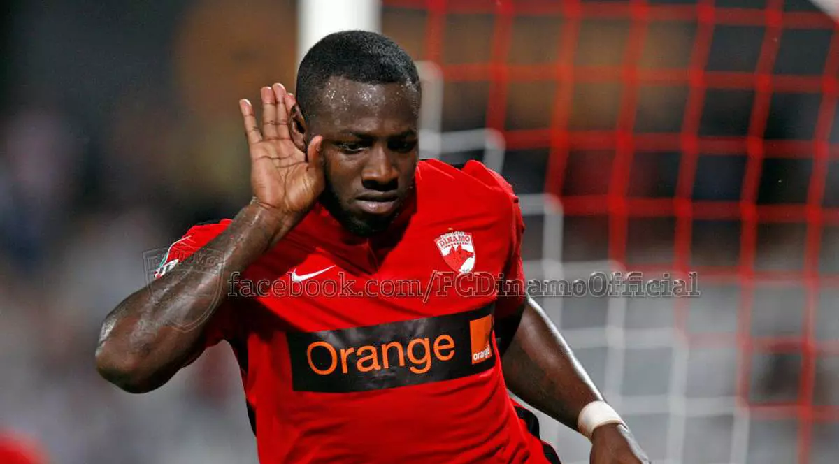 ”Câinele” Harlem Gnohere ascultă Snoop Doog când merge cu taxiul