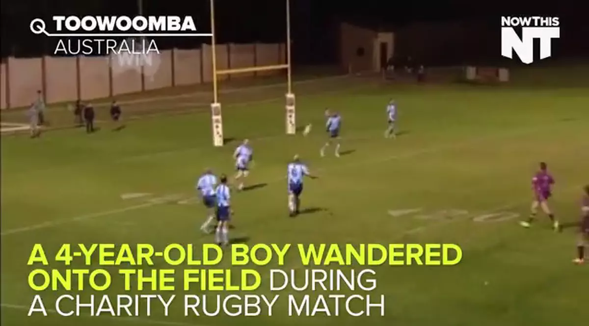 Fază memorabilă la un meci caritabil de rugby: eseu marcat de un puști de 4 ani!