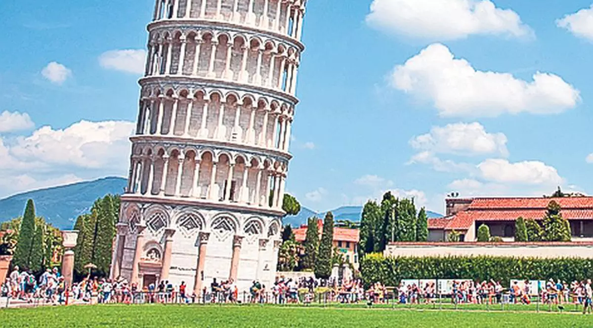 REMEMBER: 9 august 1173: începe construcţia Turnului din Pisa
