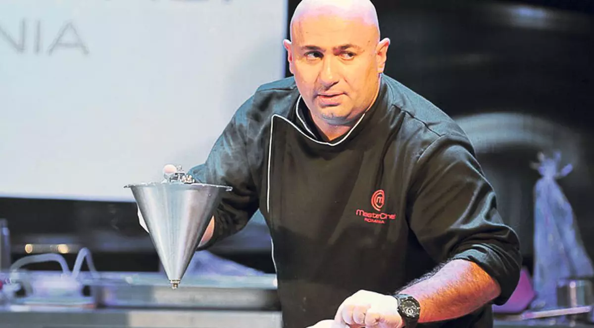 EXCLUSIV | Scandal cu iz de usturoi. Chef Scărlătescu, ameninţat cu procesul de organizatorii unui mare festival gastronomic