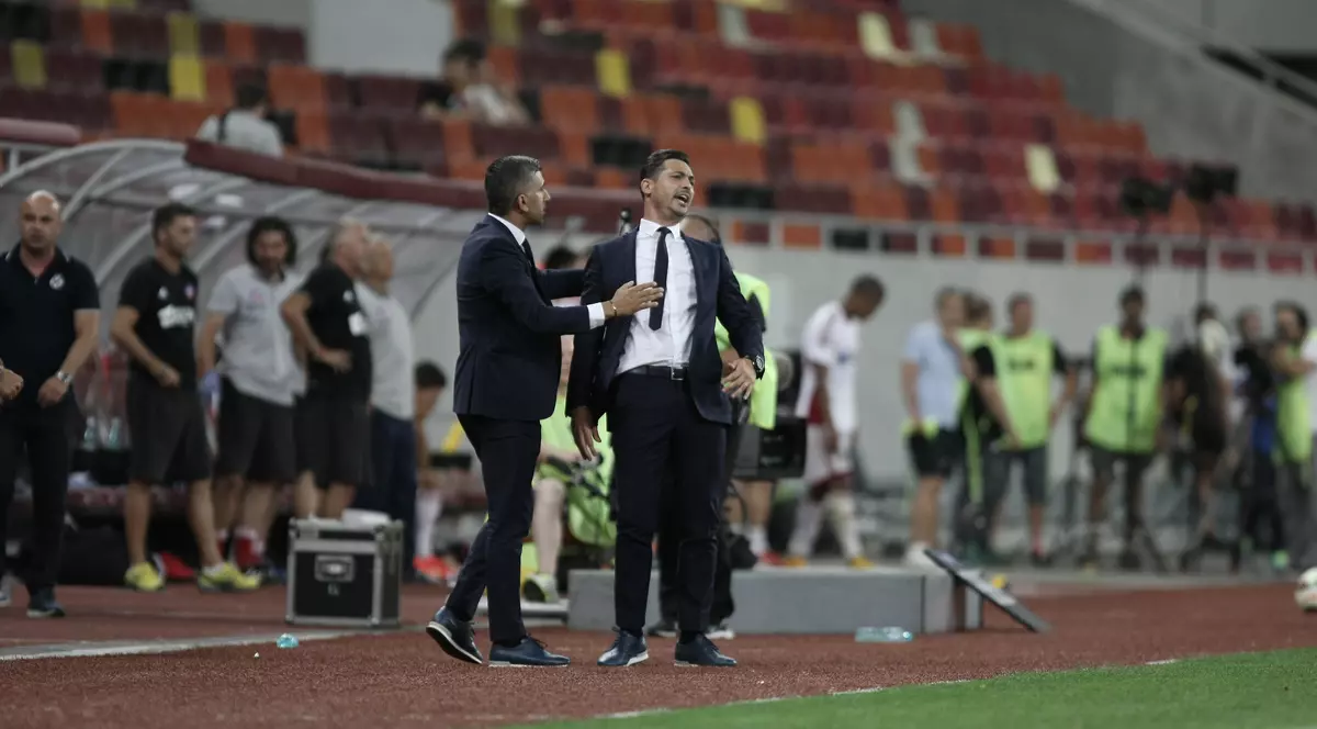 Încă un supervizor pentru tehnicianul fără licență: Dumitru Dumitriu, cooptat în staff-ul Stelei! Cornel Dinu e acid de ziua lui și explică: "Rădoi îți dă senzația unui bolnav care are nevoie de câțiva medici să-i dea un diagnostic!"