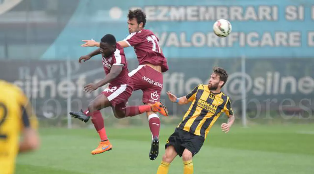 Remiză între FC Brașov și Rapid. 500 de oameni la meci