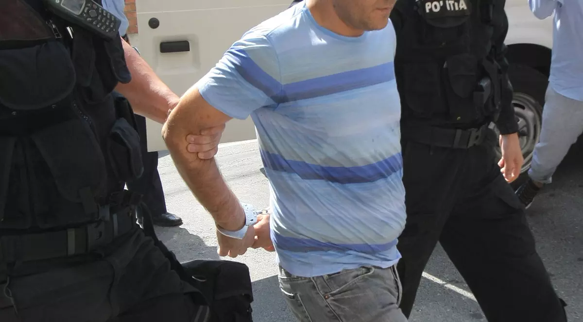 În Turcia, ar fi putrezit în pușcărie! Polițistul Gheorghe Ionescu a murit ieri la spital! Soarta ucigașului său se înrăutățește