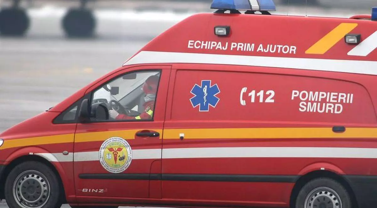 Accident grav pe un drum national: doi oameni au murit pe loc, alți cinci au fost răniți