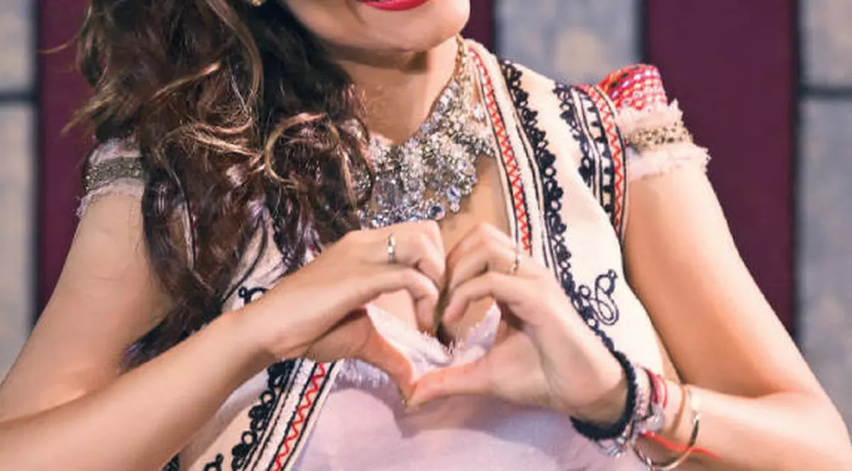 Botează cu dezlegare de la preoți! Nașa Andra a făcut cele necesare să poată intra în biserică