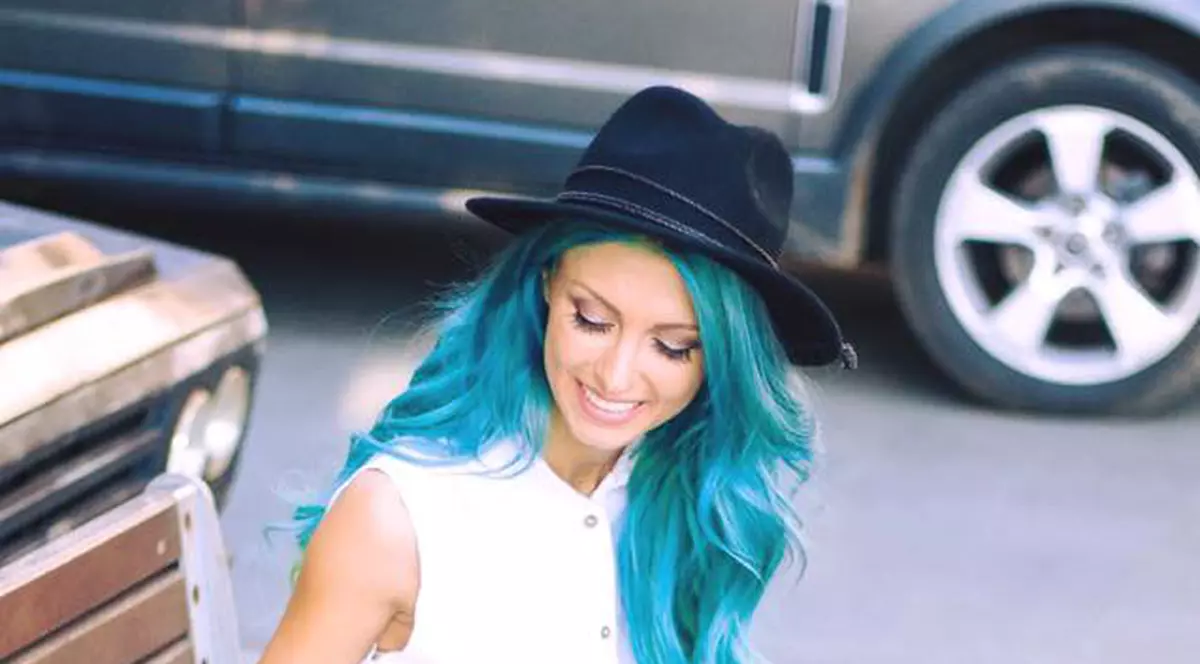 Andreea Bălan a ”golit” casa părintească! Află motivul