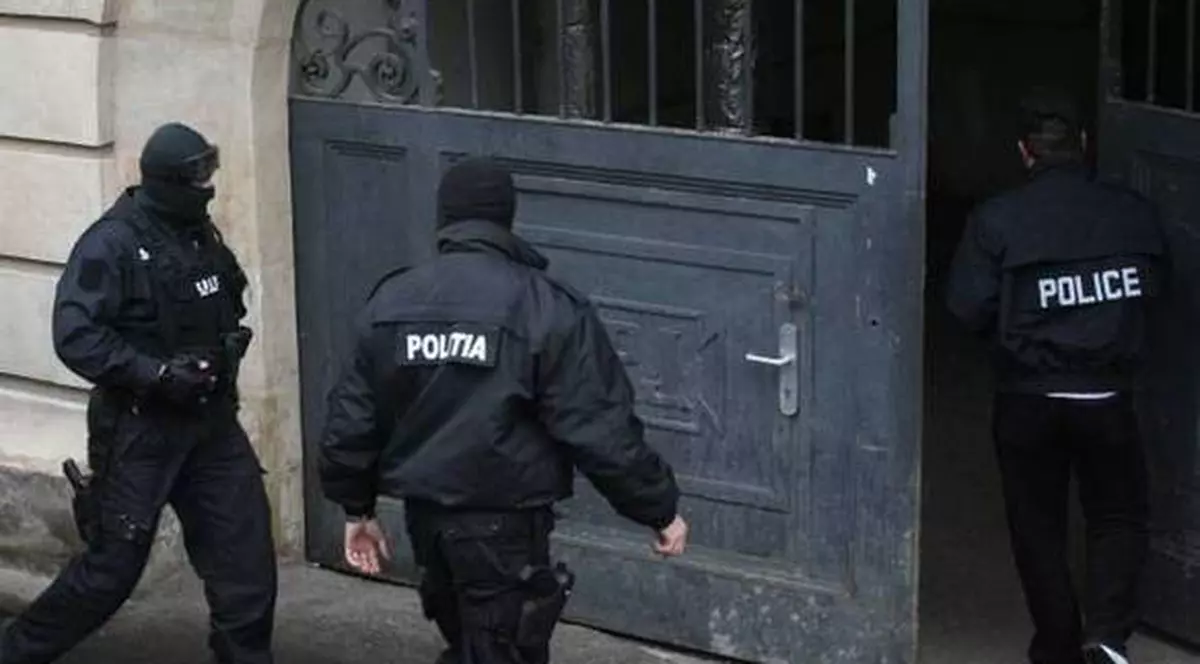 Fost angajat SRI, prins în flagrant în timp ce lua mită 