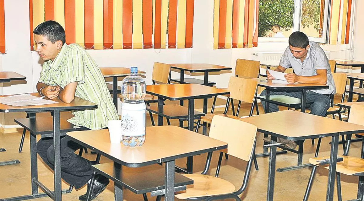 Pe elevi nu-i doare de bacalaureat! În 10 ani, procentul celor care trec de a doua sesiune de Bac a scăzut cu 64%