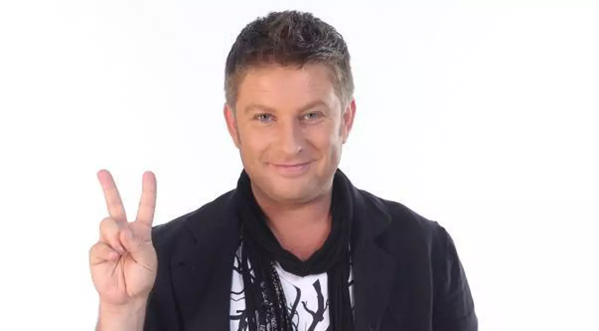 Pavel Bartoș a dat în mintea copiilor. Om în toată firea, actorul umblă pe stradă cu așa ceva pe cap