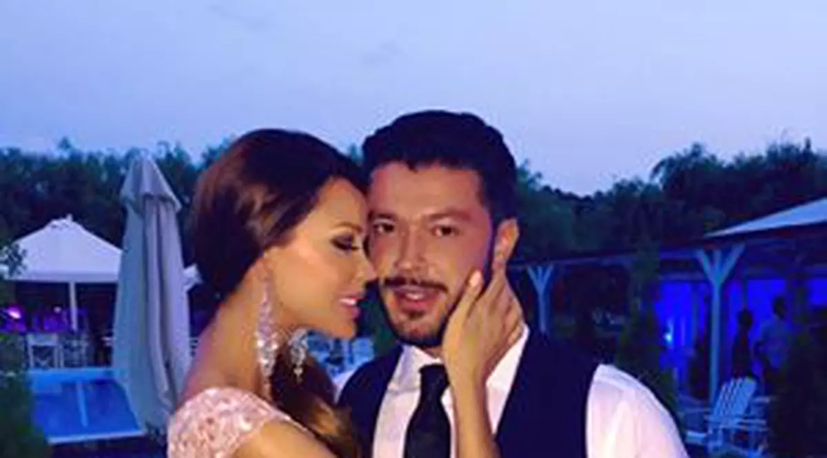 Cine o mai înțelege? Bianca, din nou în brațele lui SLAV! Dovada este AICI!