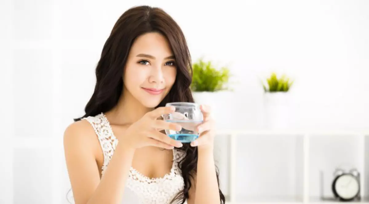 Ce să bei dimineața ca să previi creșterea colesterolului