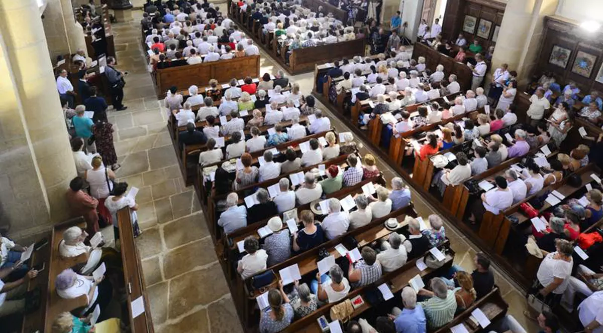 4,5 milioane € pentru redeschiderea bisericii! La inaugurare, în prezenţa oficialilor români, a fost intonat imnul Ungariei