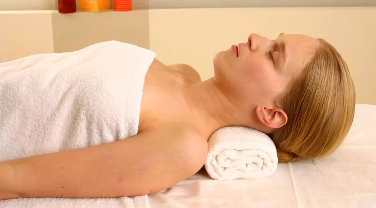 N-ai fi crezut una ca asta! De ce e bine să dormim GOI