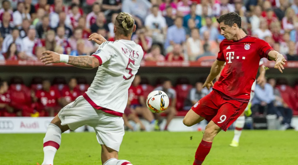 Bayern și Real Madrid, în finala turneului Audi Cup 2015. Guardiola era să se bată cu De Jong