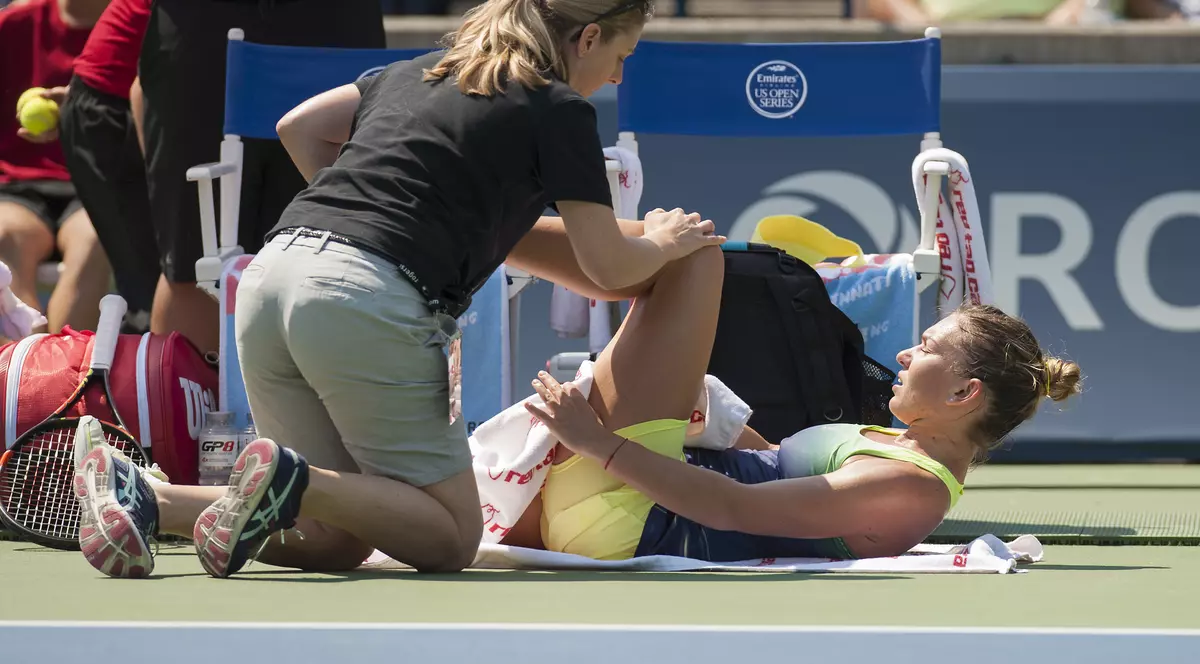 Abandonul Simonei Halep în finala de la Toronto, radiografiat de către un nume important din tenisul românesc: ^”Și-a golit rezervorul și n-a mai avut benzină!”