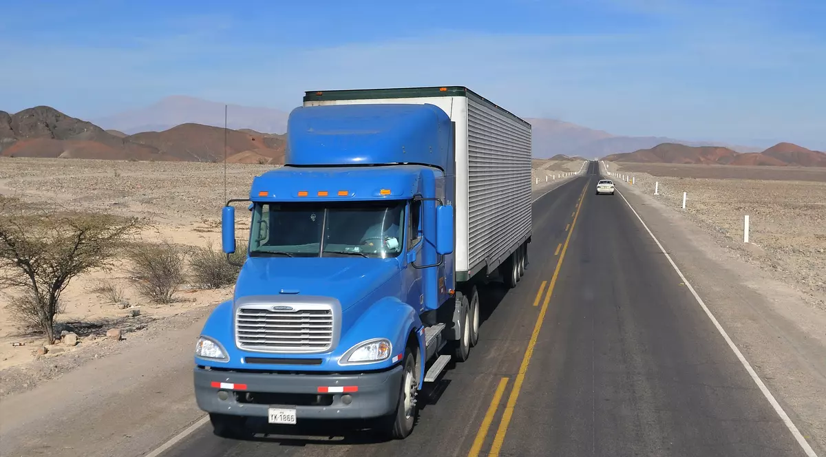 ÎNGROZITOR! 71 de refugiați au murit într-un camion frigorific. 3 bulgari și un afgan, arestați pentru 30 de zile