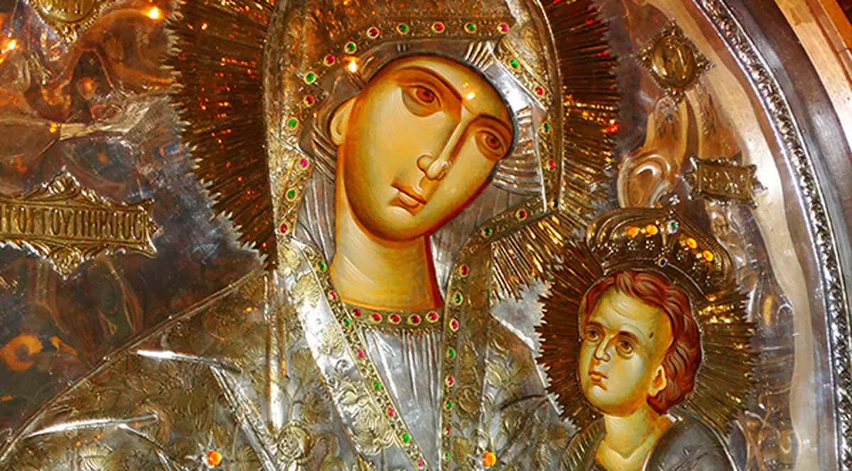 O icoană unică în România, izvor de miracole pentru credincioși