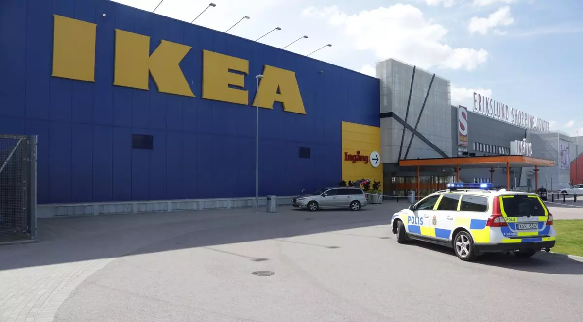 Bărbatul care a ucis două persoane la Ikea a vrut să se sinucidă