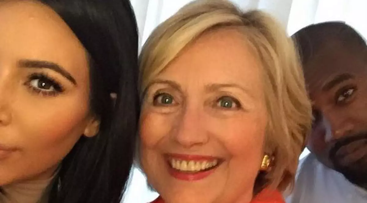 Ce rușine! Hillary Clinton s-a fotografiat cu Kim Kardashian! Sau invers?