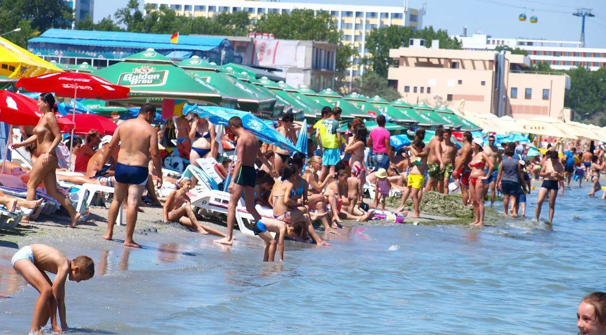 Nu o să-ţi vină să crezi care este ȚARA CU CEL MAI IEFTIN LITORAL din zonă