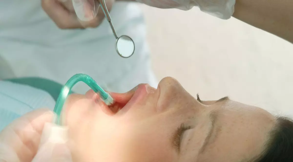 Ce se întâmplă dacă nu-ți scoți măselele de minte