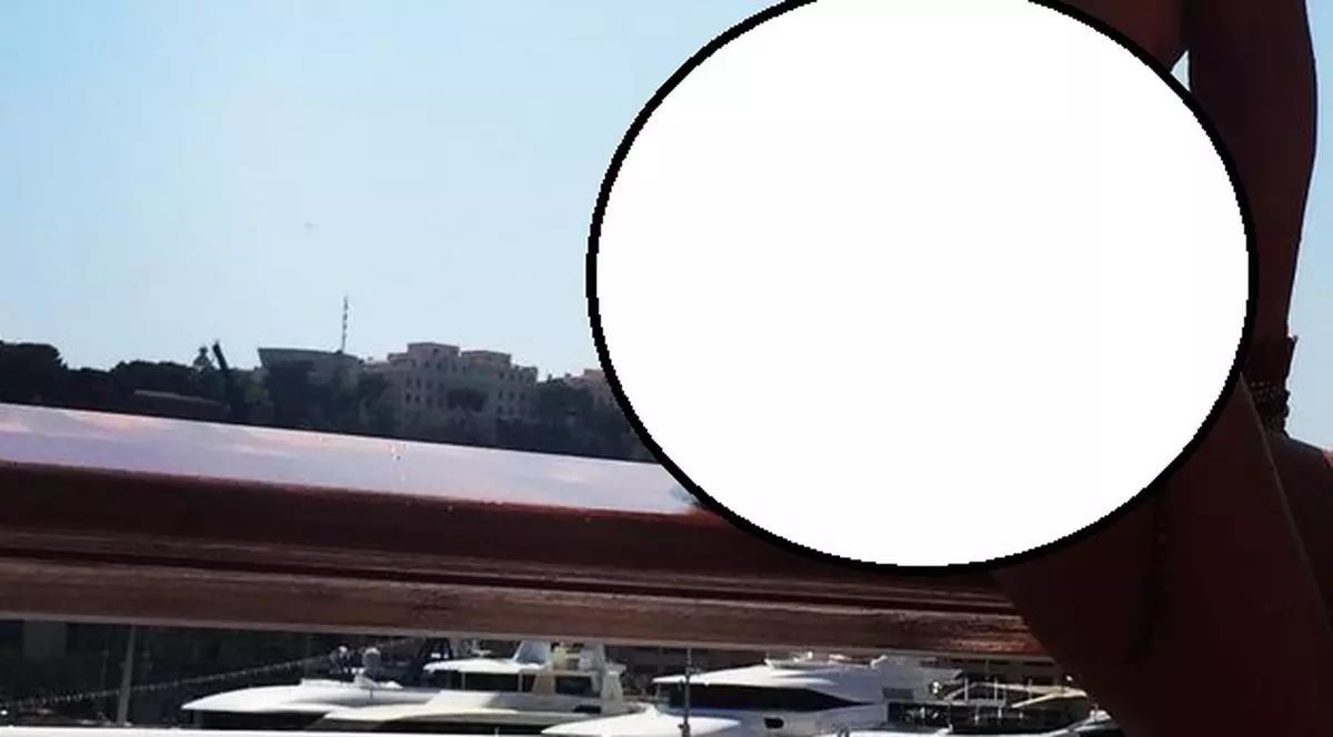 Ipostază îndrăzneață pentru 46 de ani! Uite cum își pune FUNDUL RĂDULEASCA pe Instagram!