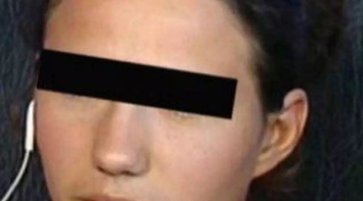 Fata violată din Vaslui a susţinut azi prima probă la Bac. După examen, va afla ce sentinţă au primit cei care au batjocorit-o