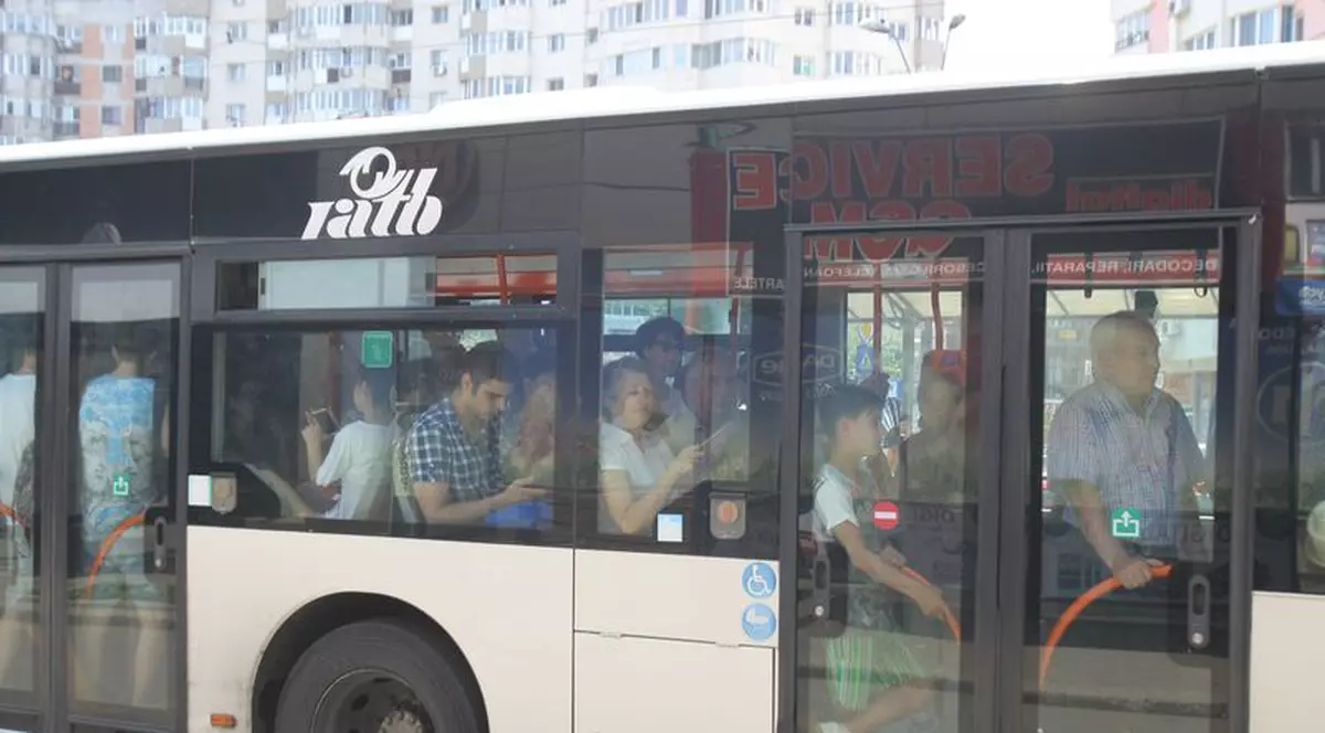 Asta-i bună! Fostul șef RATB aruncă BOMBA: "Legal, se poate circula gratuit cu RATB"