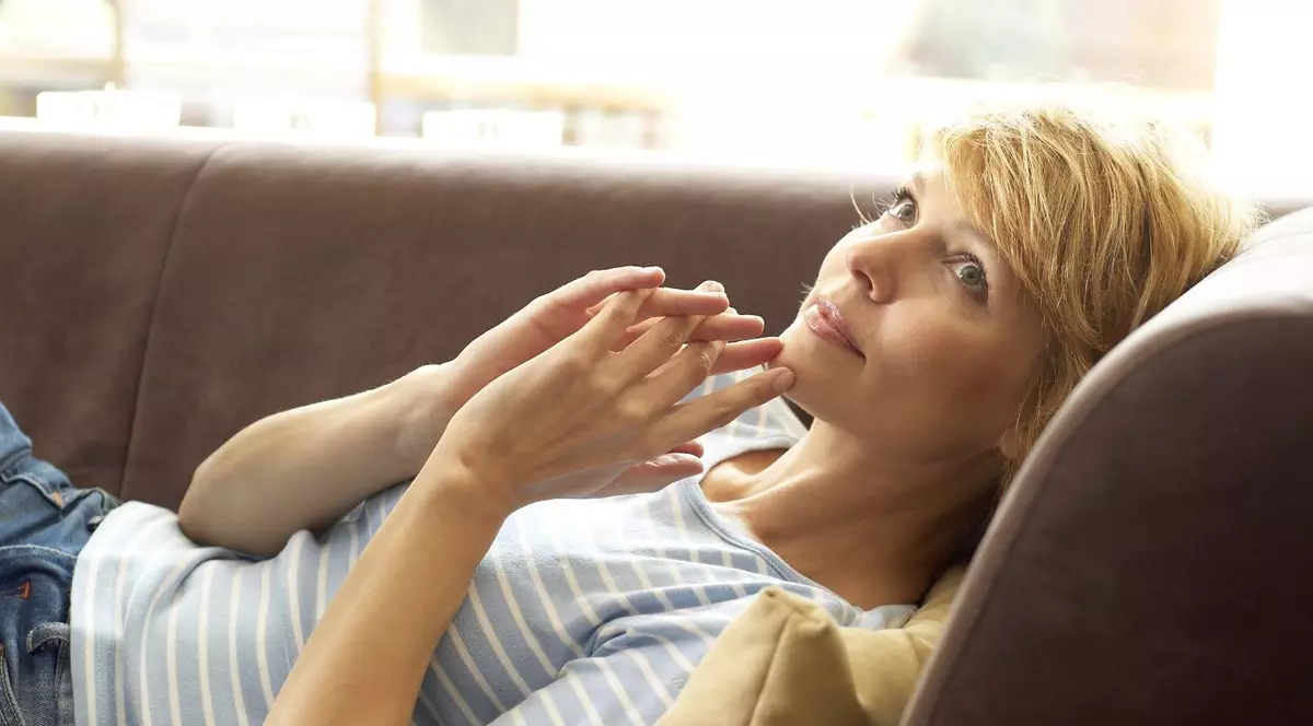 Ce popor credincios! Câți români se roagă o dată pe zi...