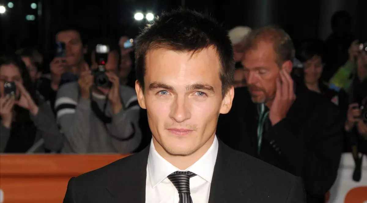 Panică pe platoul de filmare! Un actor s-a împușcat în cap din greșeală