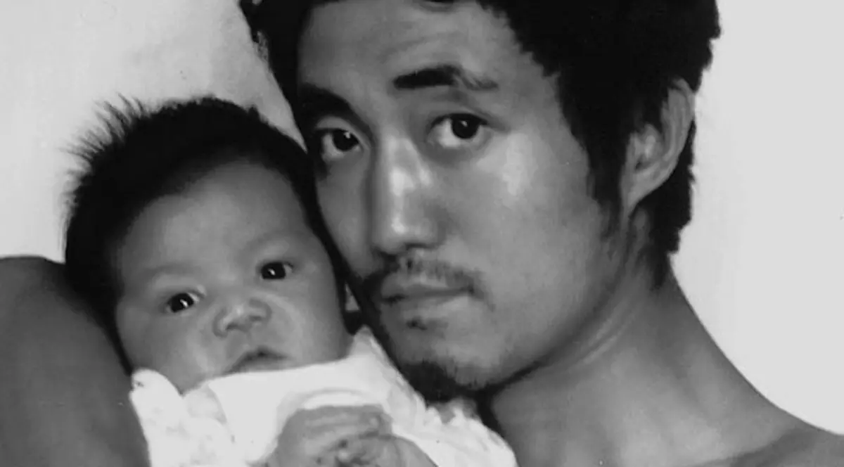 Tatăl şi fiul au făcut aceeaşi imagine timp de 27 de ani. Ultima fotografie e cea mai impresionantă 