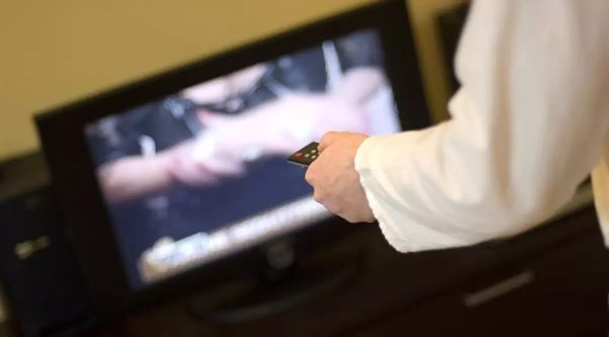 În două nopți, au furat 52 de televizoare