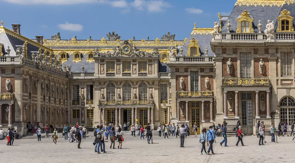 «Prințesa» de la Versailles, spaima turiștilor