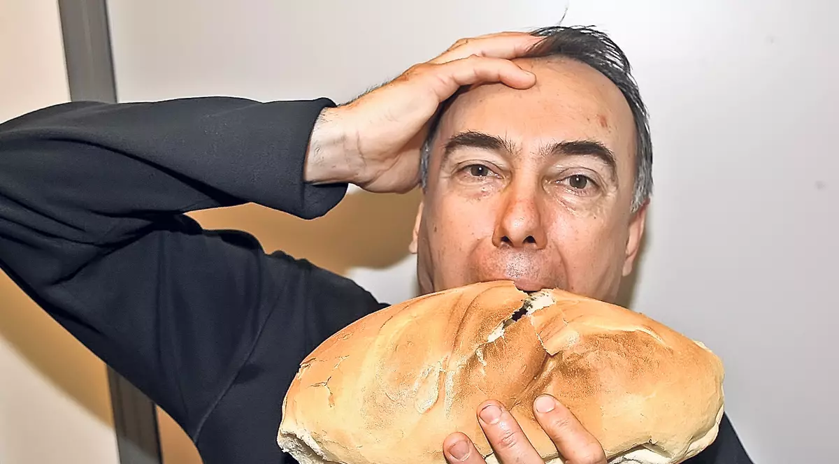 Pâinea românească, o bombă cu ceas! Cel mai consumat aliment te poate îmbolnăvi