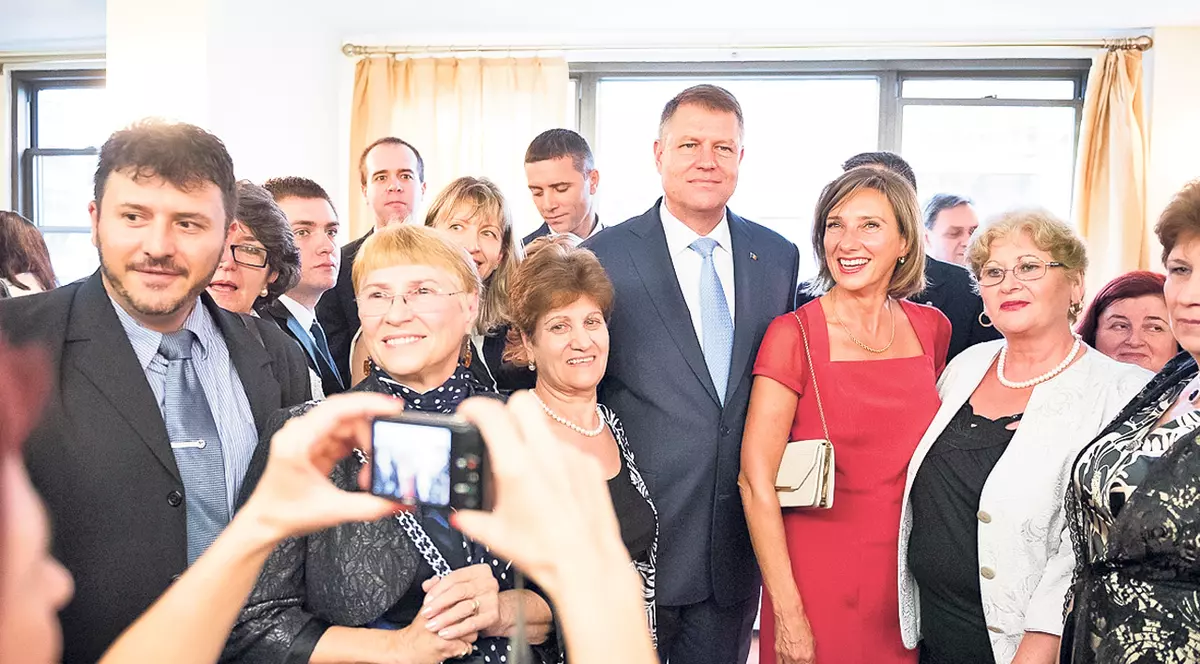 Iohannis, discuţii cu şefii lumii, soţia, la cumpărături
