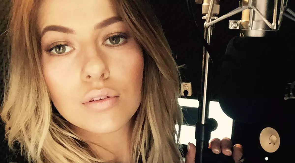 Lidia Buble vorbeşte pentru prima dată despre relaţia cu Răzvan. Cântăreaţa spune lucrurilor pe nume