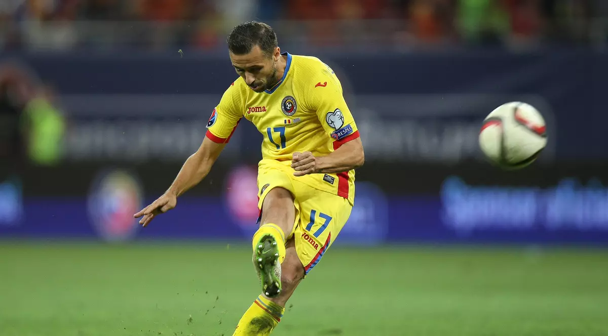 Naționala României a uitat să mai marcheze. Tricolorii nu mai știu să execute nici lovituri libere. Un fundaș a înscris acum opt ani ultimul gol dintr-o astfel de fază fixă într-un meci oficial / VIDEO