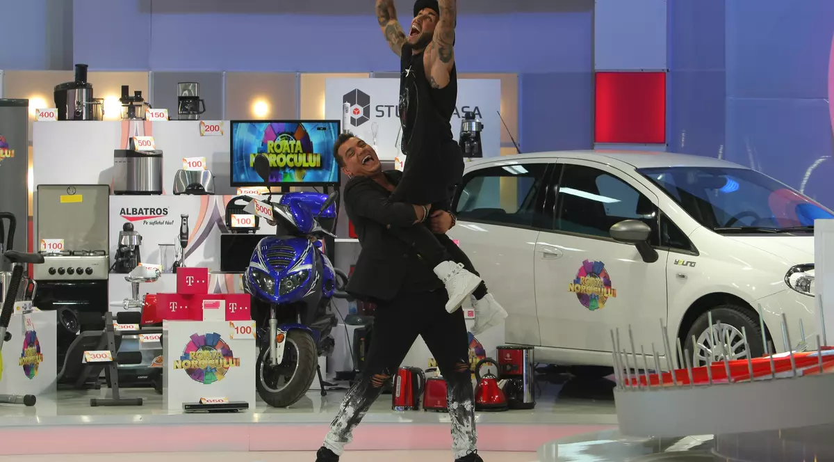 Bursucu l-a luat în brațe pe Velea: ”Mi s-a părut ușor ca un fulg!”