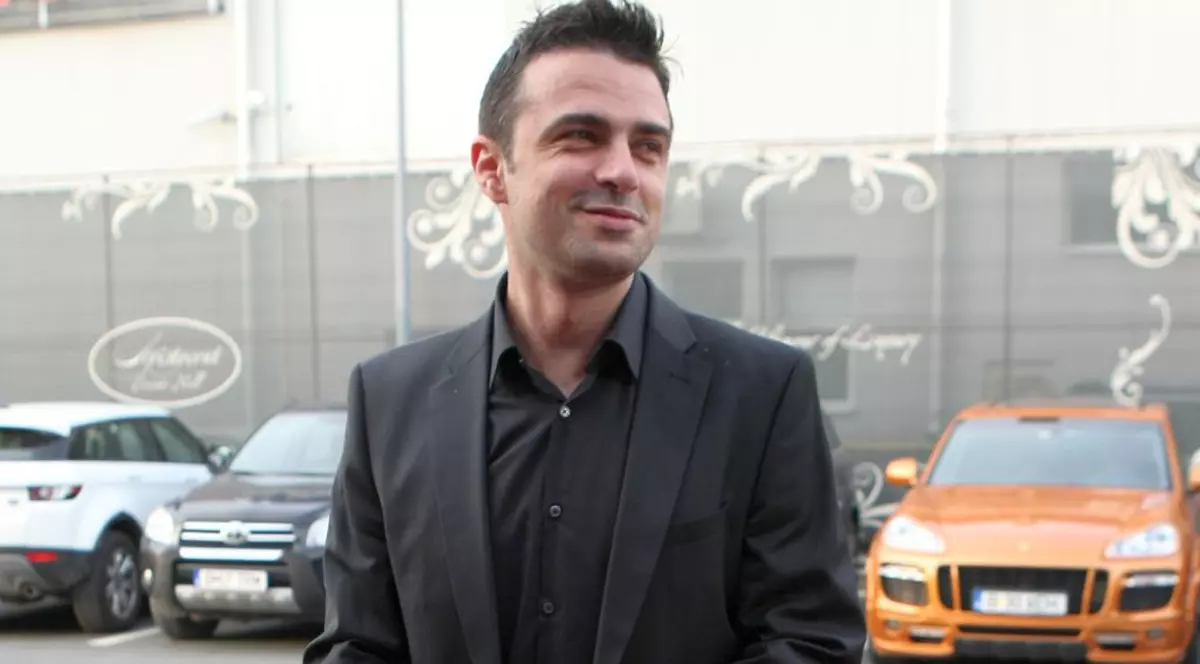 EXCLUSIV | Cornel Ilie i-a scos burta în lume! Poze în premieră cu soţia însărcinată a solistului de la VUNK