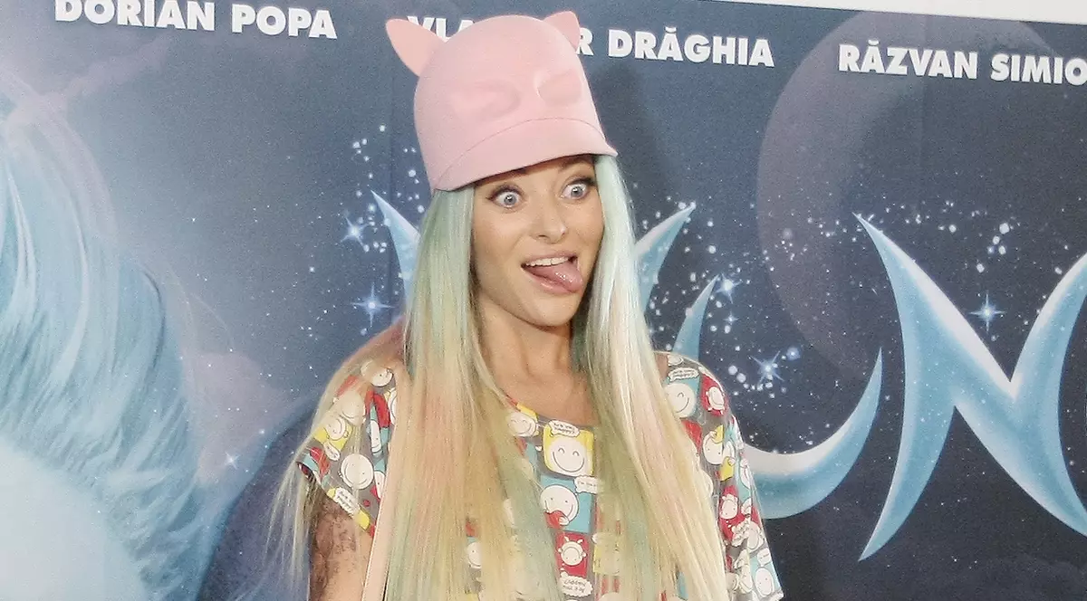 Delia Matache recunoaște că nu e matură la 33 de ani: «Copilul nu poate să aibă un copil!»