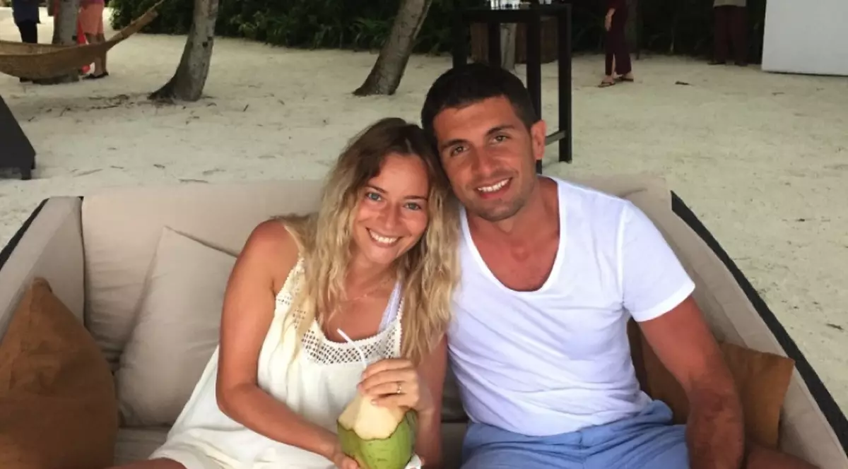 Laura Cosoi, IMAGINI DE SENZAȚIE din luna de miere! ”«Ne este greu», dar nu ne lasam”, spune ea | FOTO