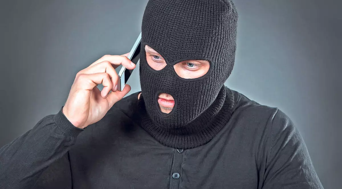 Păzea! Infractorii lovesc din nou cu metoda ”ACCIDENTUL”