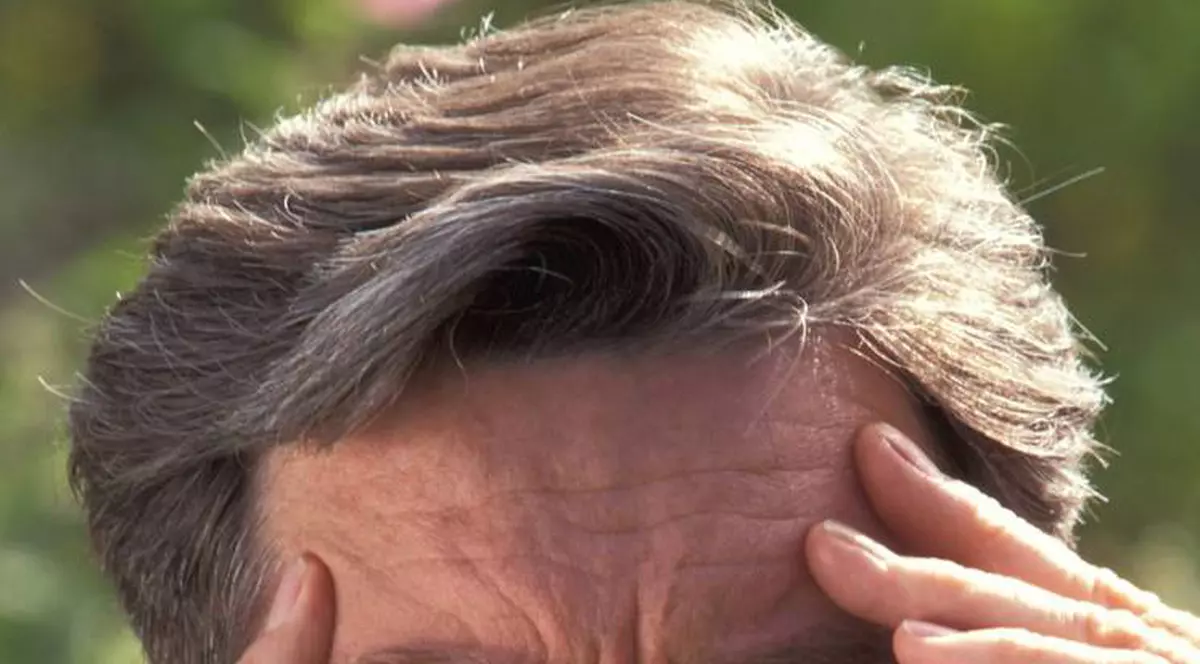 Descoperirea care dă medicina peste cap. Boala Alzheimer este contagioasă?