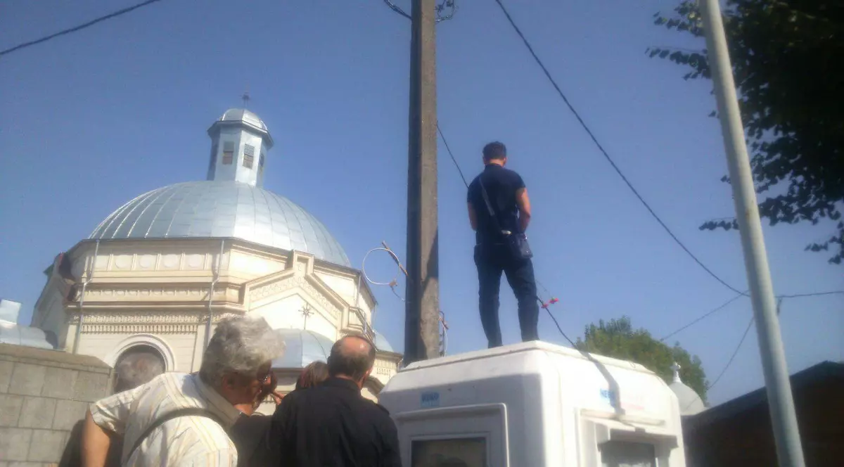 Scandal la căpătâiul lui Vadim Tudor! Ce s-a întâmplat la înmormântare!